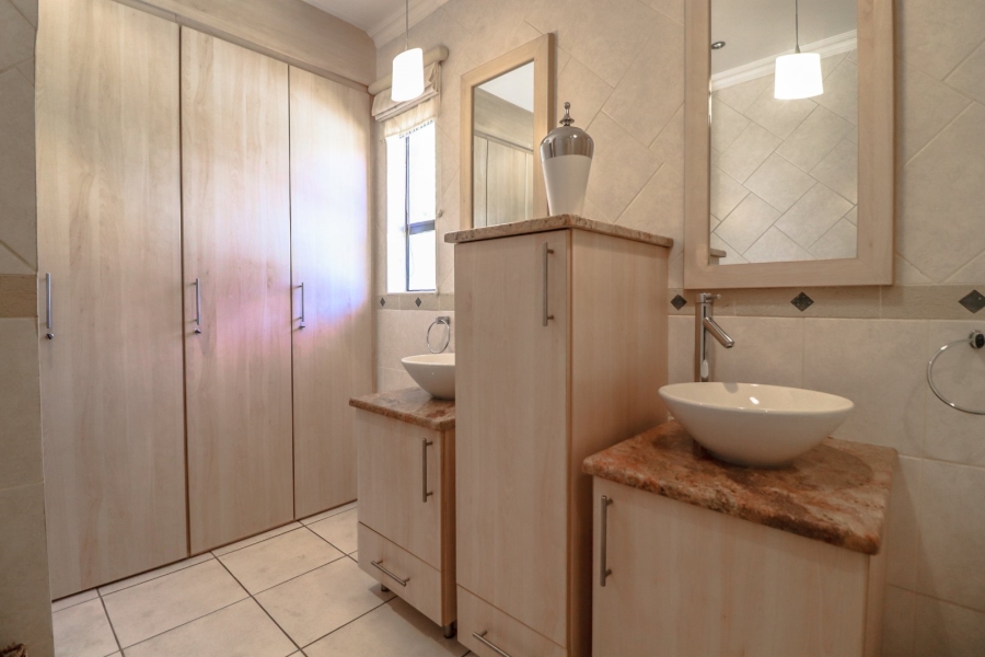 3 Bedroom Property for Sale in Woodland Hills Wildlife Estate Free State
